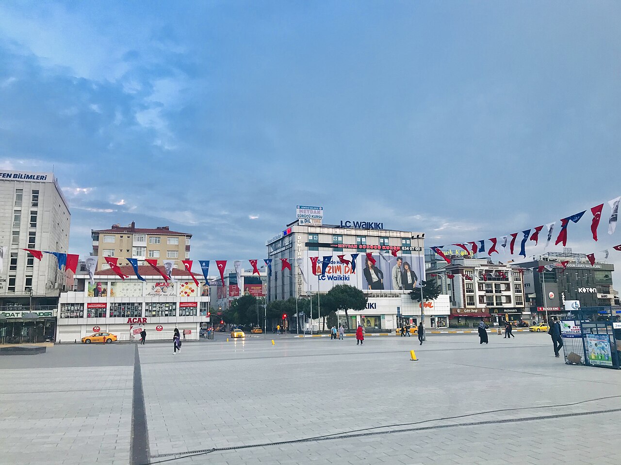 Centro e piazza di Bağcılar