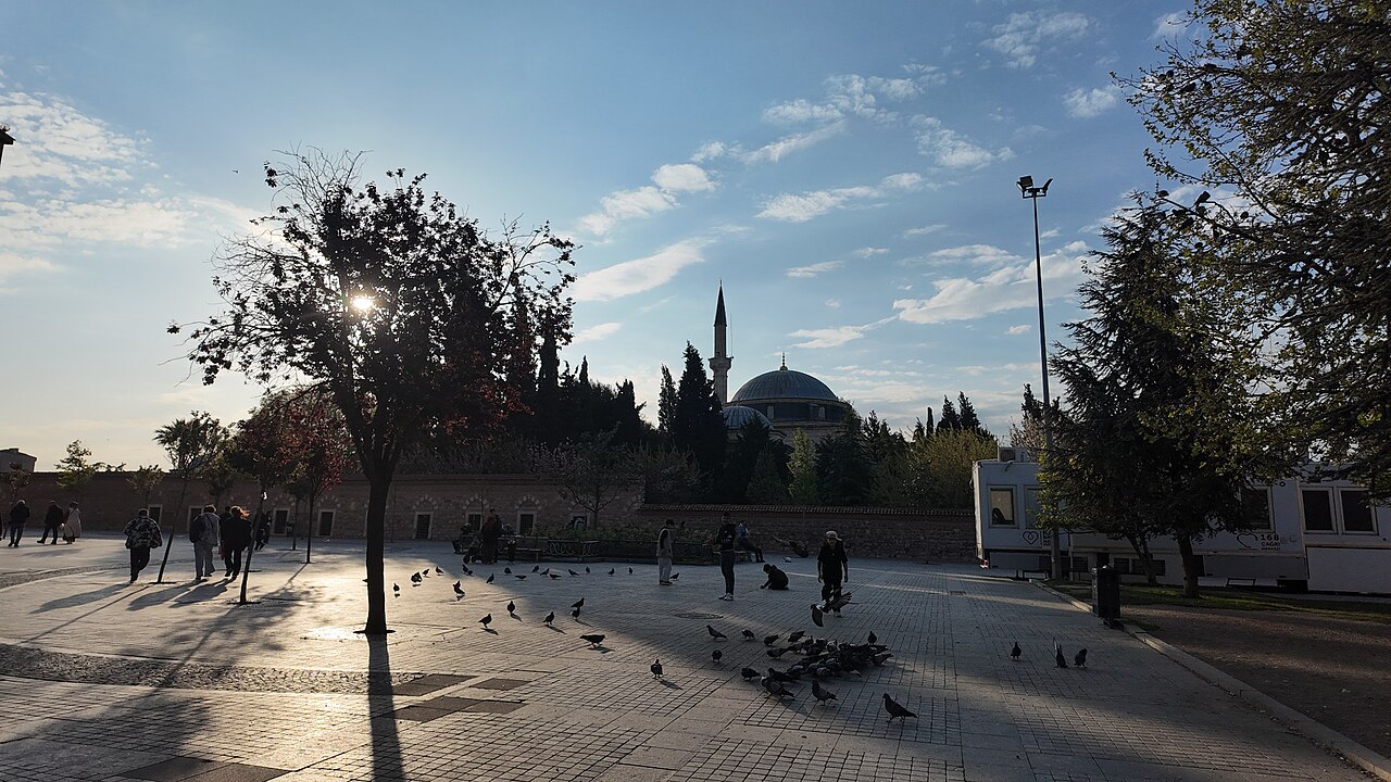 Piazza Gebze e Moschea di Çoban Mustafa Pasha